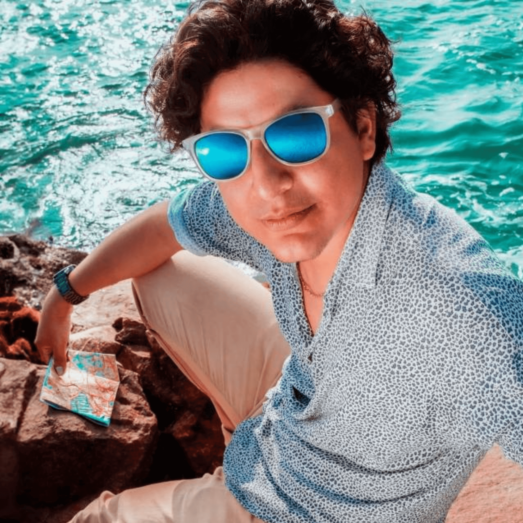 Foto de perfil de Julio Cornejo Checa - Co-founder de Frames 24/7 y Magia y Brillo